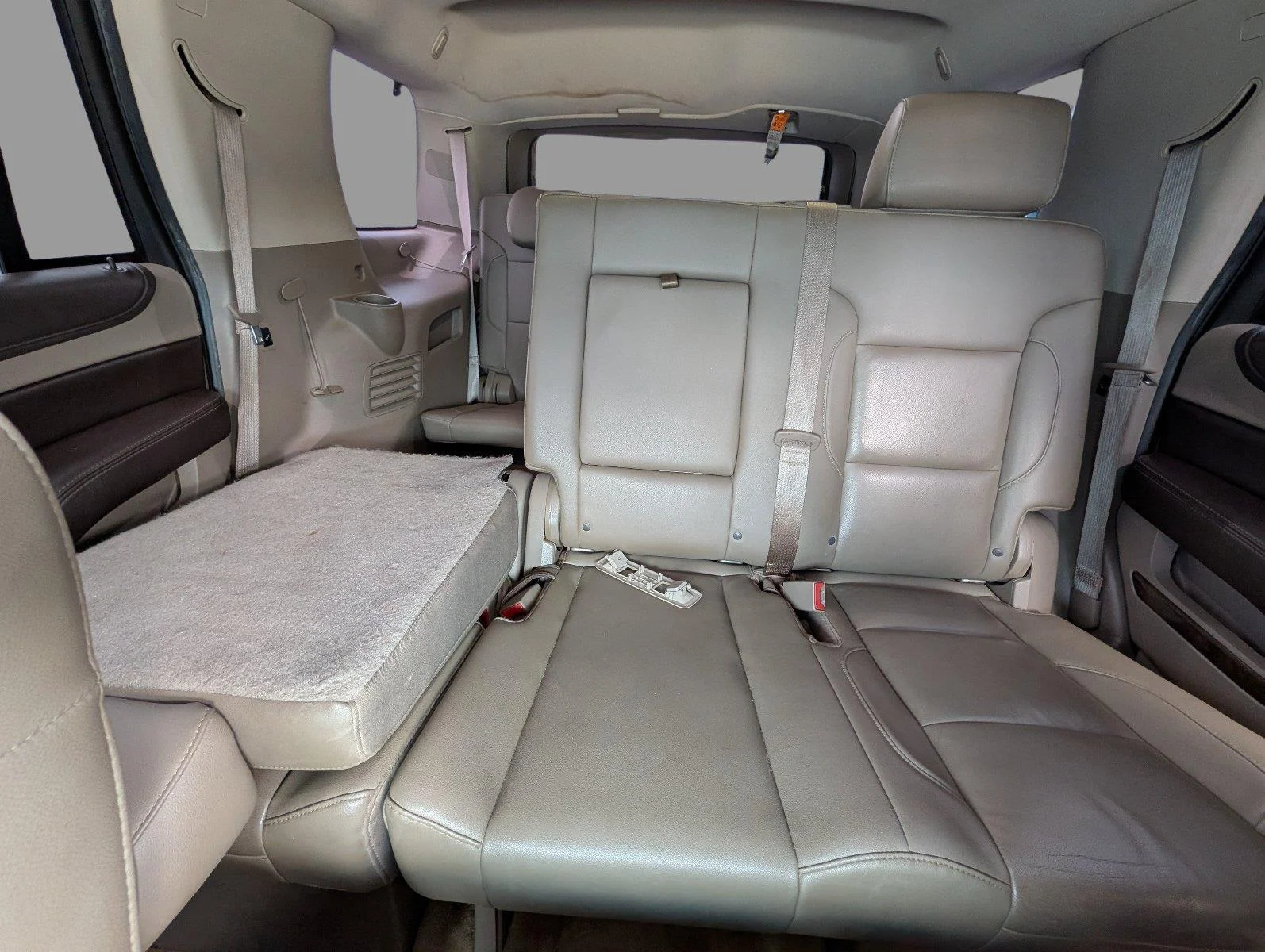 Used 2015 Champagne Silver Metallic Chevrolet LT image 13