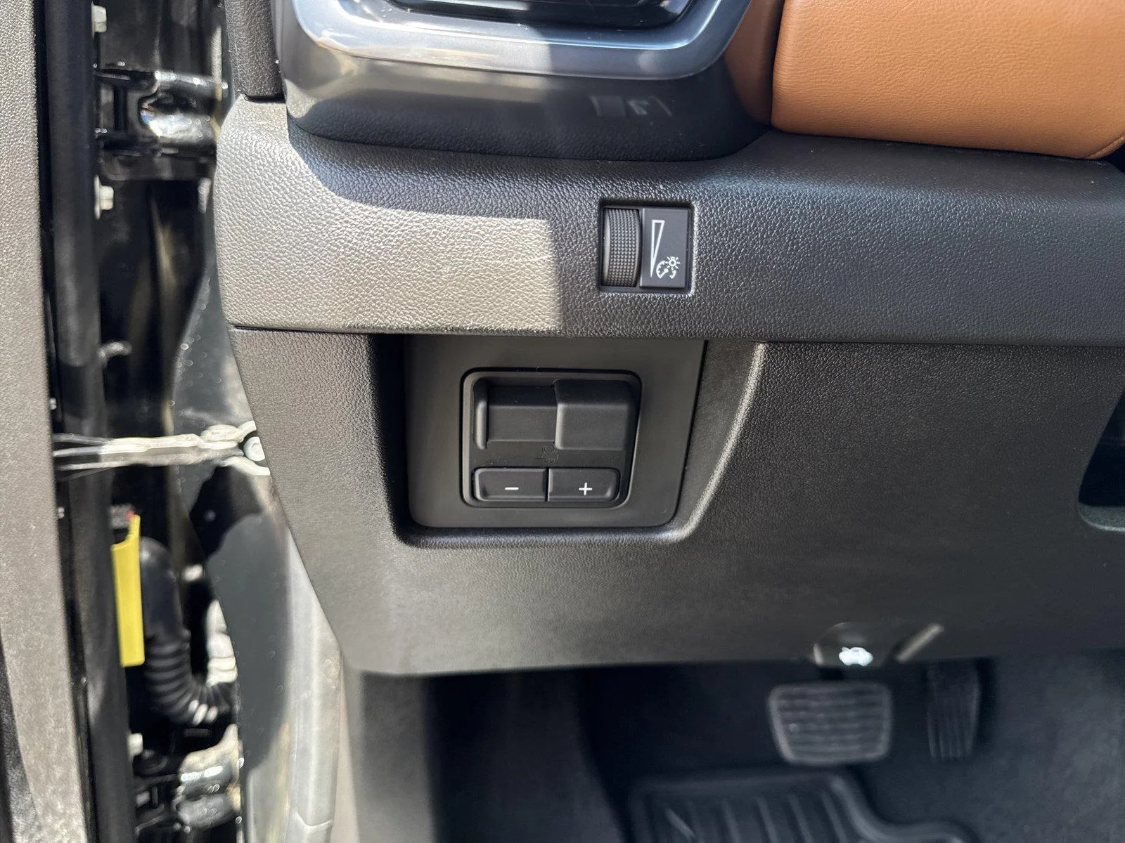 Used 2026 Onyx Black GMC AT4 image 19