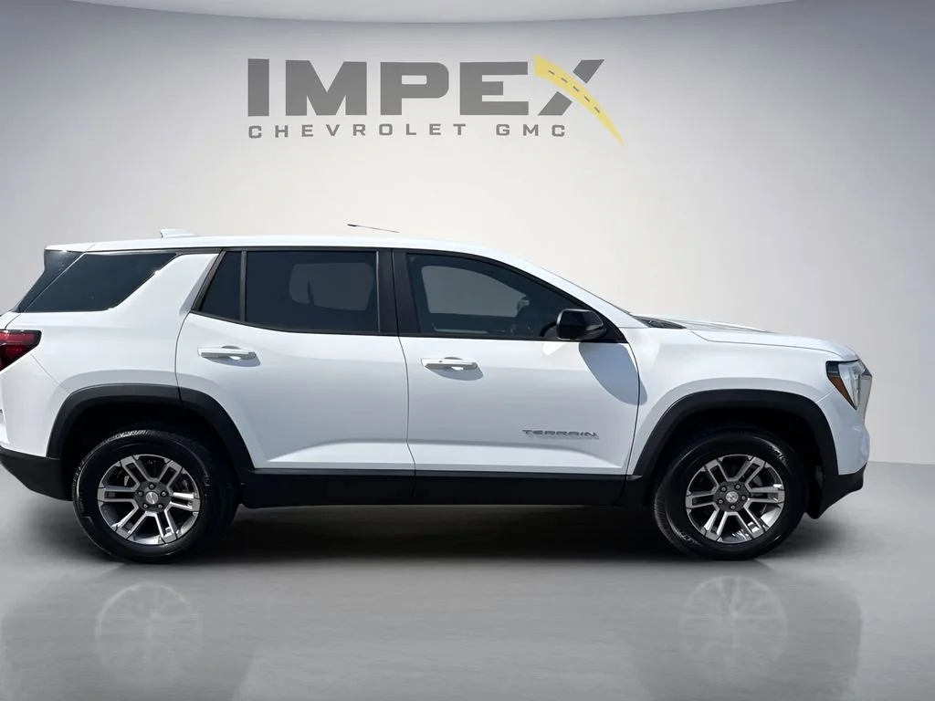 New 2026 Summit White GMC Elevation image 6