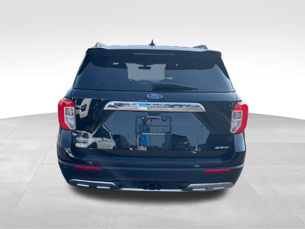 Used 2022 Black Ford XLT image 4