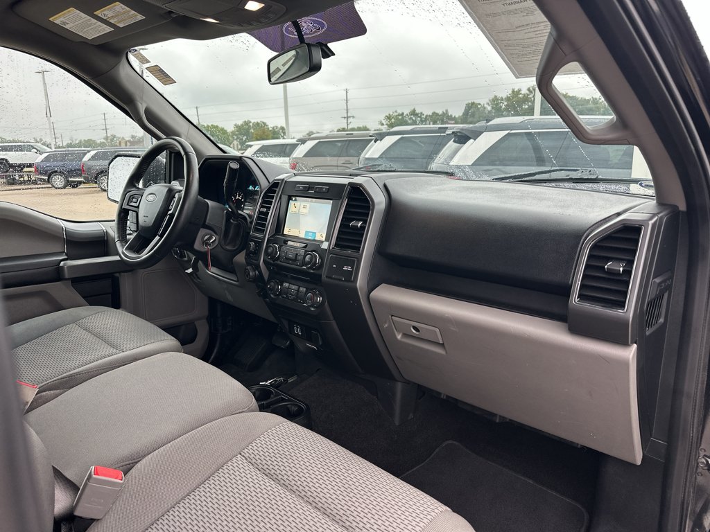 Used 2018 Shadow Black Ford XLT image 6