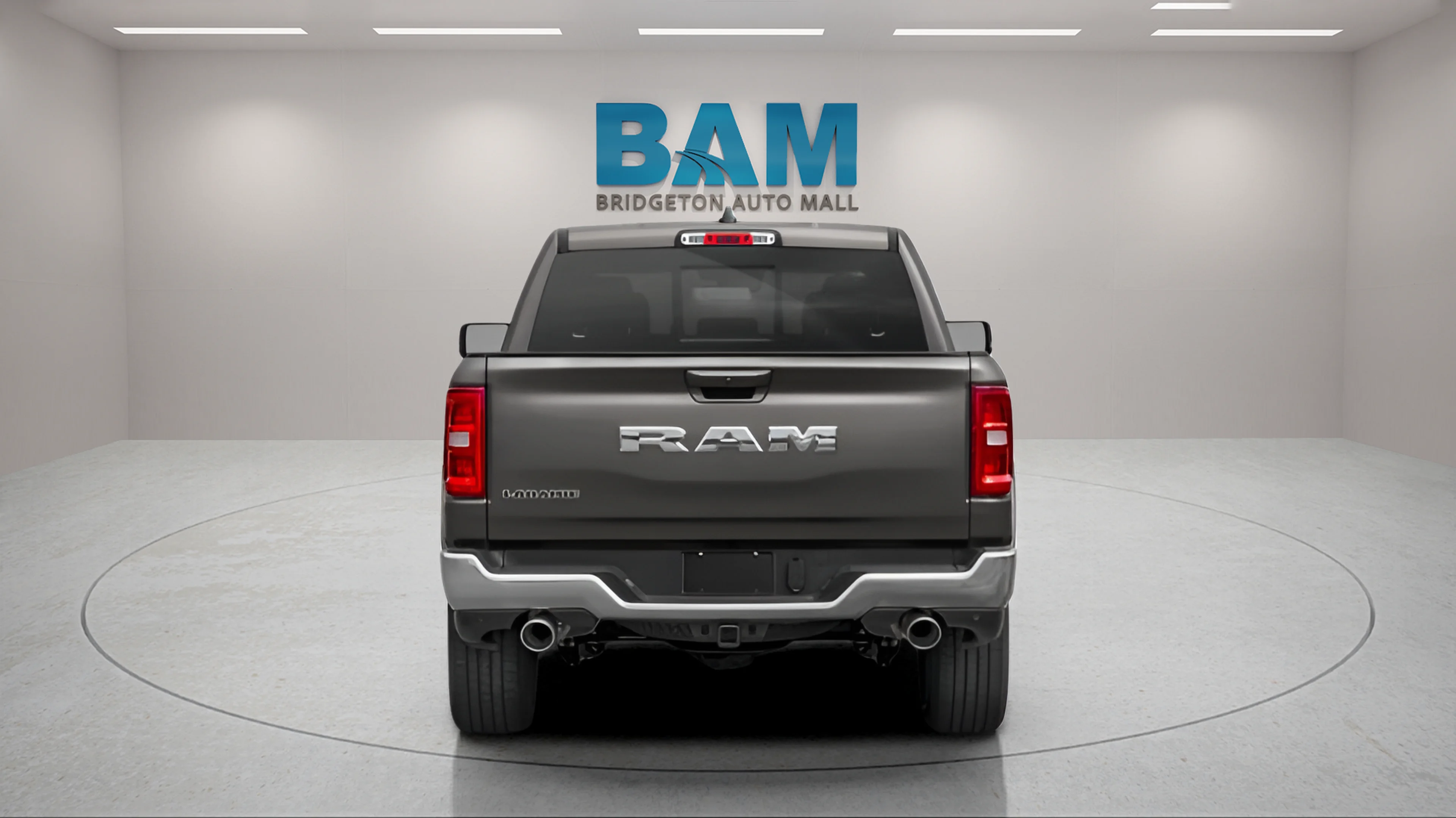 New 2027 Diamond Black Crystal Pearl-Coat Exterior Paint RAM Laramie image 4