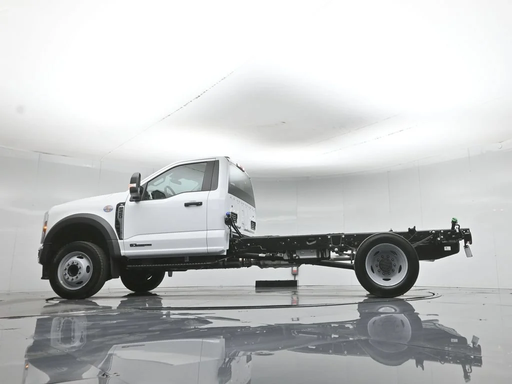 New 2026 Oxford White Ford XL image 44