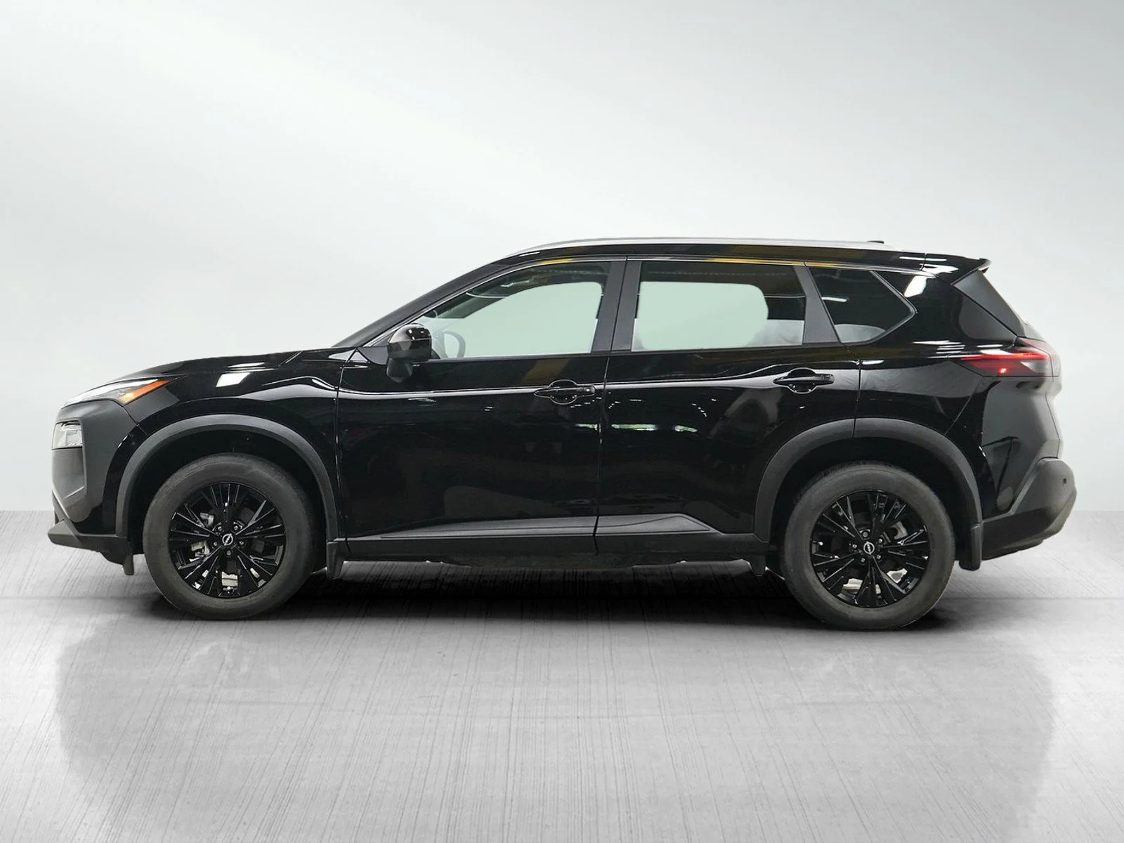 Used 2023 Nissan Rogue SV with VIN 5N1BT3BA3PC850832 for sale in Burnsville, Minnesota