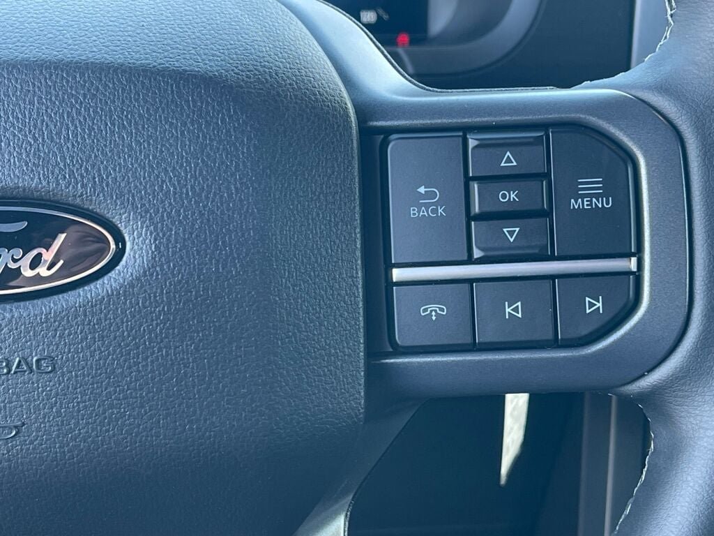New 2026 Oxford White Ford XLT image 17