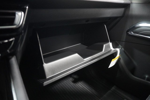 New 2026 Summit White Chevrolet LT image 38