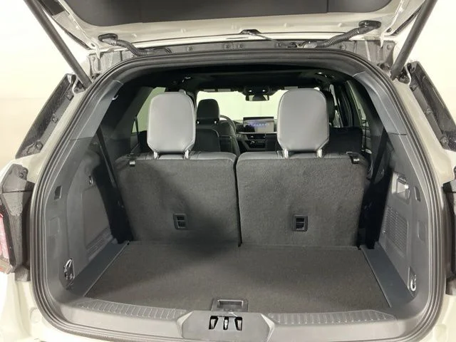 New 2026 Star White Metallic Tri-Coat Ford ST image 33