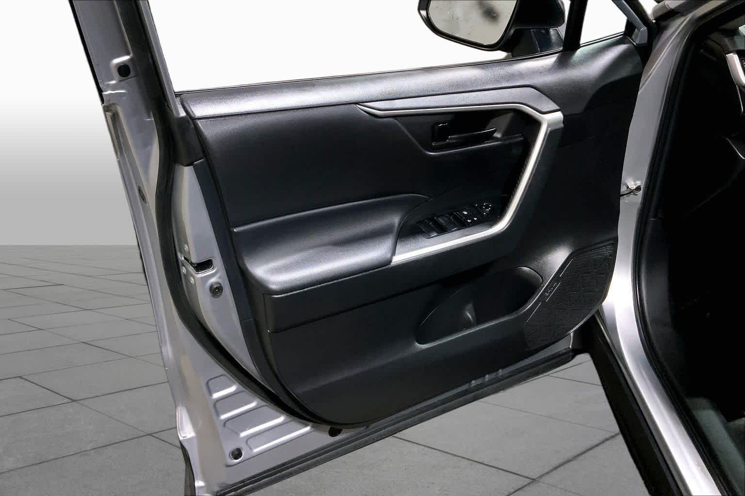 Used 2023 Silver Sky Metallic Toyota LE image 22