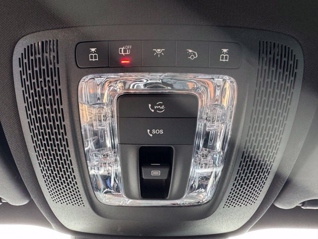 Used 2026 Night Black Mercedes-Benz GLB 250 image 17