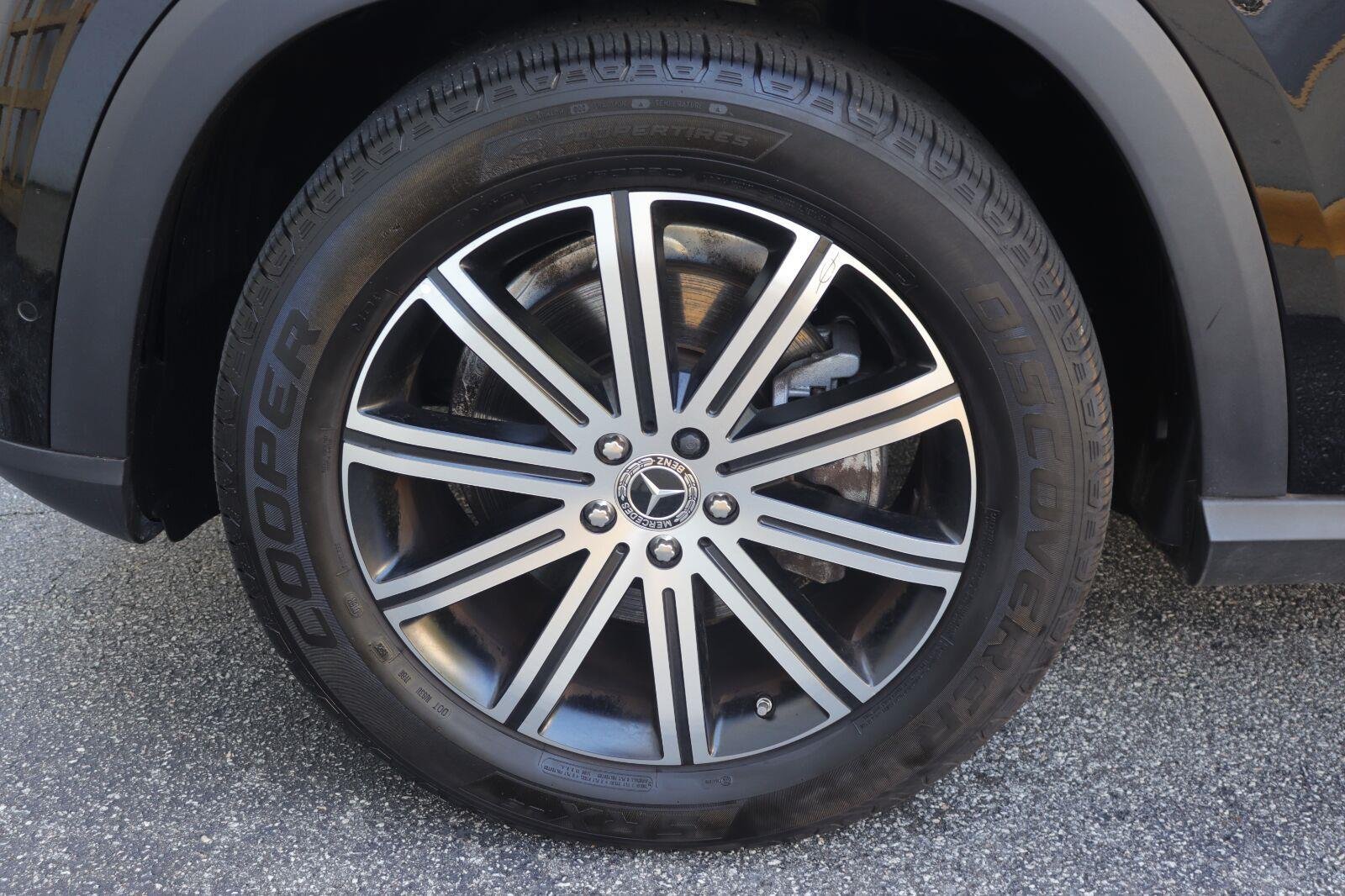 Used 2025 BLACK Mercedes-Benz GLE 350 image 40
