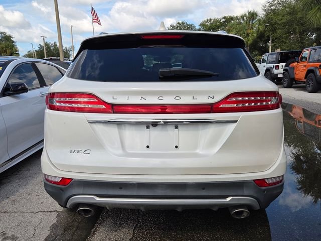 Certified Used 2019 White Lincoln Reserve image 4