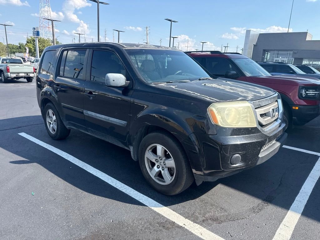 Used 2011  Honda LX image 3
