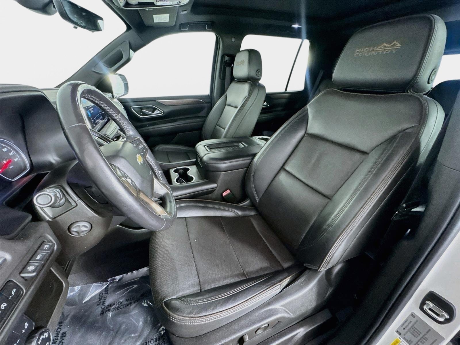 Used 2021 Iridescent Pearl Tricoat Chevrolet High Country image 11