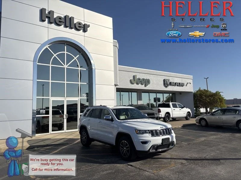 Used 2017 Bright White Clearcoat Jeep Limited image 1
