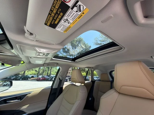 Used 2025 Blue Toyota XLE Premium image 22