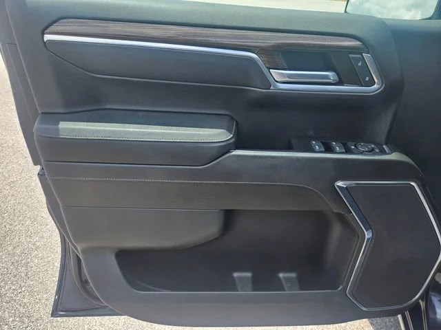 Used 2023 Dark Ash Metallic Chevrolet LT (2FL) image 10
