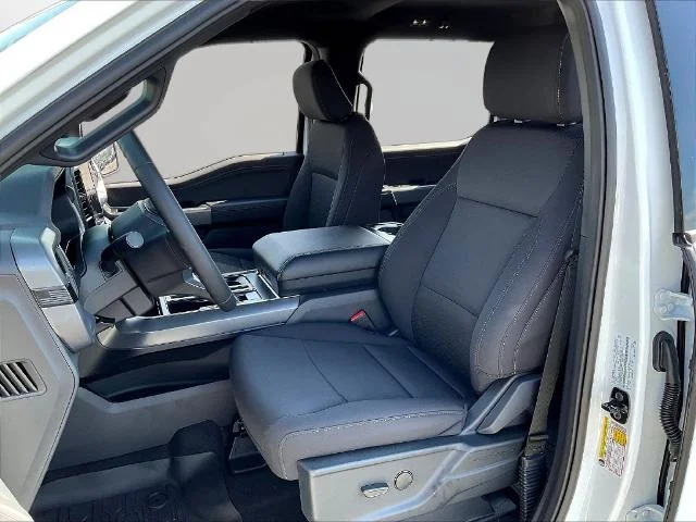 New 2026 Oxford White Ford XLT image 30
