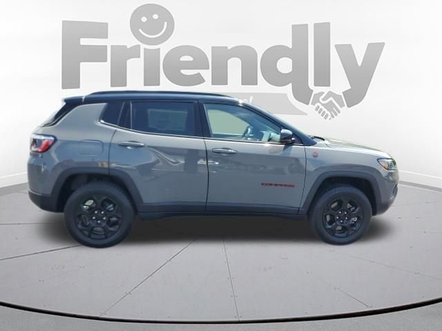 Used 2023 Gray Jeep Trailhawk image 6