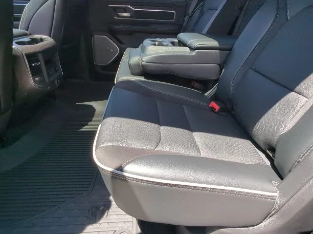 New 2026 Blue Ram Laramie image 28