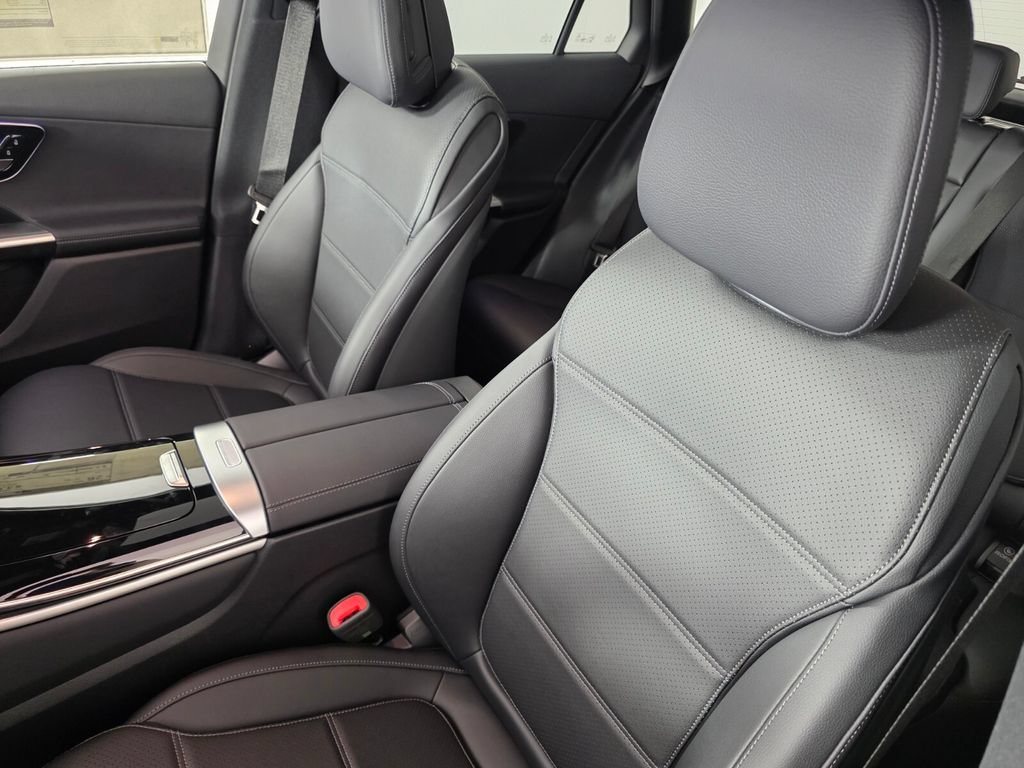 New 2026 MANUFAKTUR Alpine Grey Mercedes-Benz GLC 300 image 25