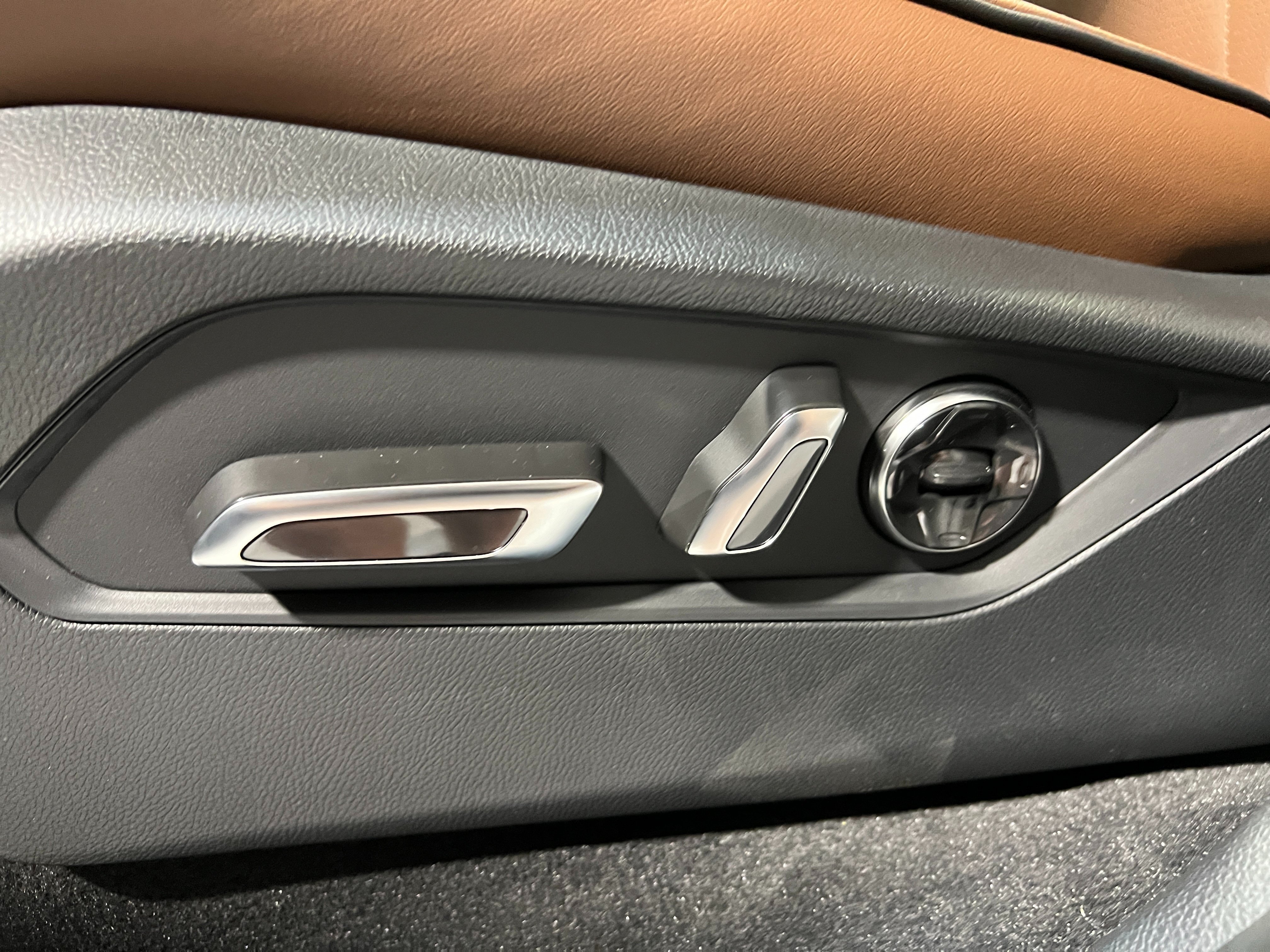 New 2026 Platinum White Pearl Acura w/Advance Package image 15