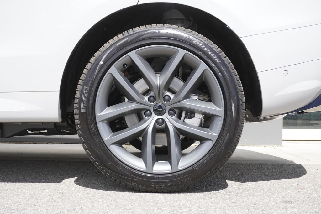 New 2026 Borasco Grey Land Rover Dynamic SE image 33