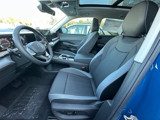 New 2027 Mountain Lake Blue Metallic Volkswagen SE w/Technology image 23
