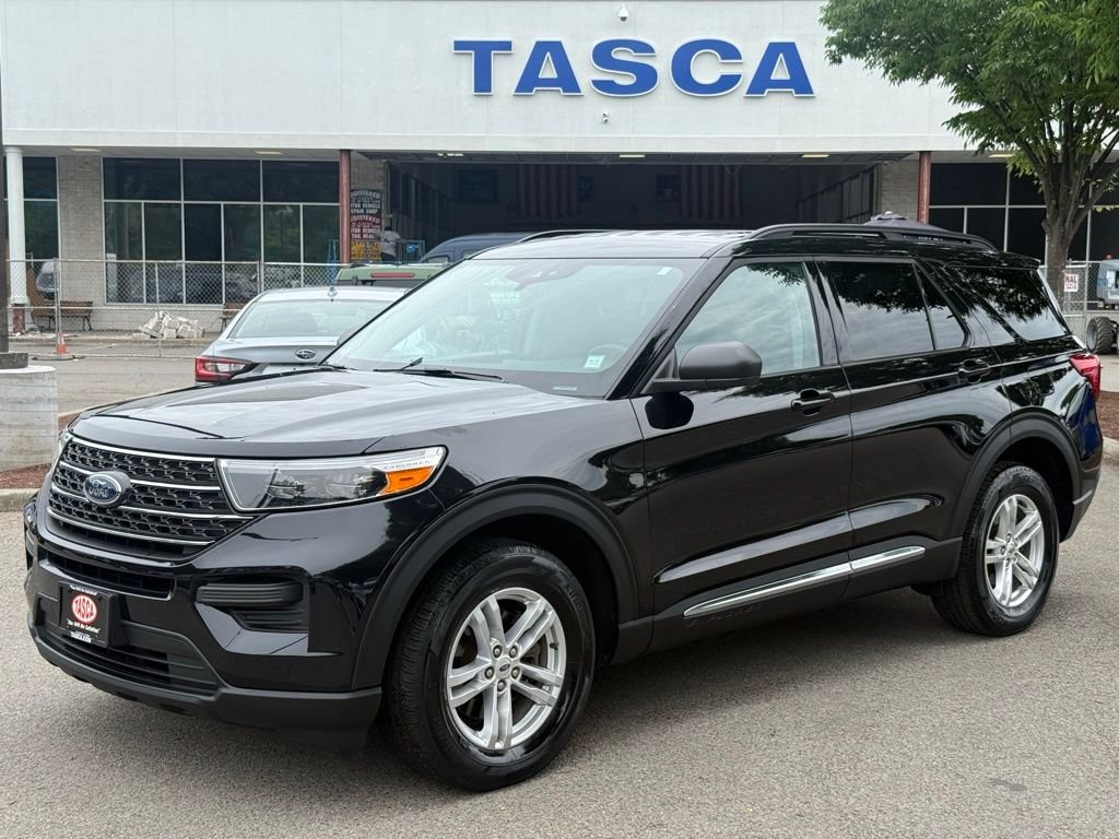 2023 Ford Explorer XLT 4WD's photo