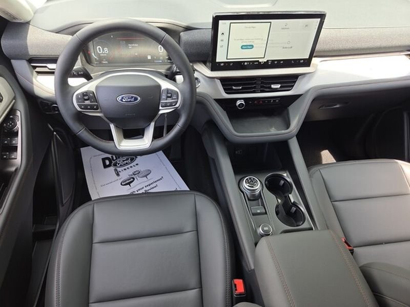 New 2026 Star White Metallic Tri-Coat Ford Active image 11