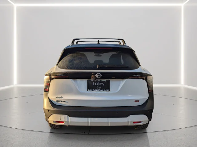 Certified Used 2026 White Nissan SR image 4