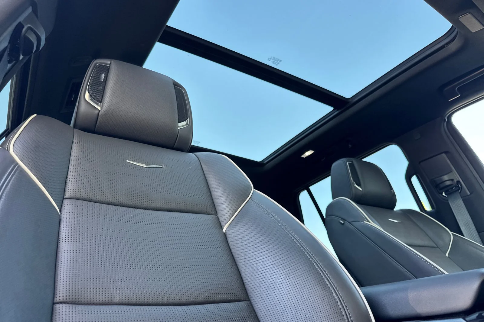 2025 Cadillac Escalade Sport - Photo 19