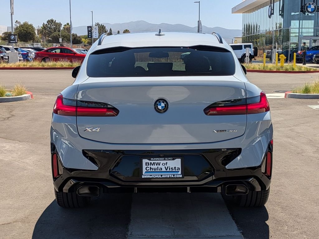 Used 2023 Gray BMW xDrive30i image 7