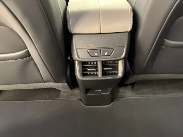 Certified Used 2025 Sterling Metallic GMC Elevation image 19