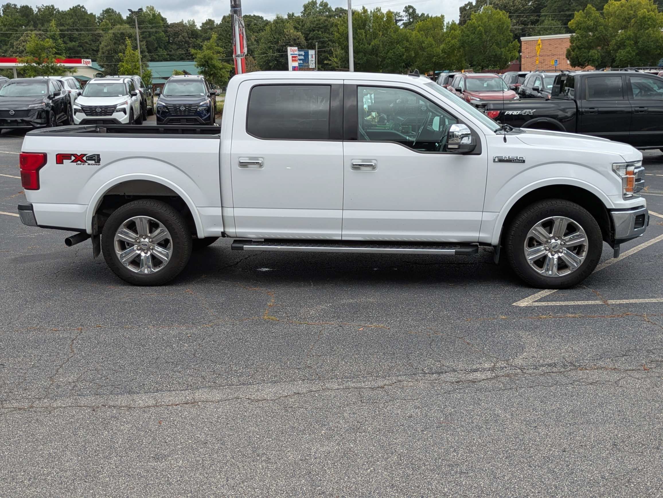 Used 2020 White Ford Lariat image 2