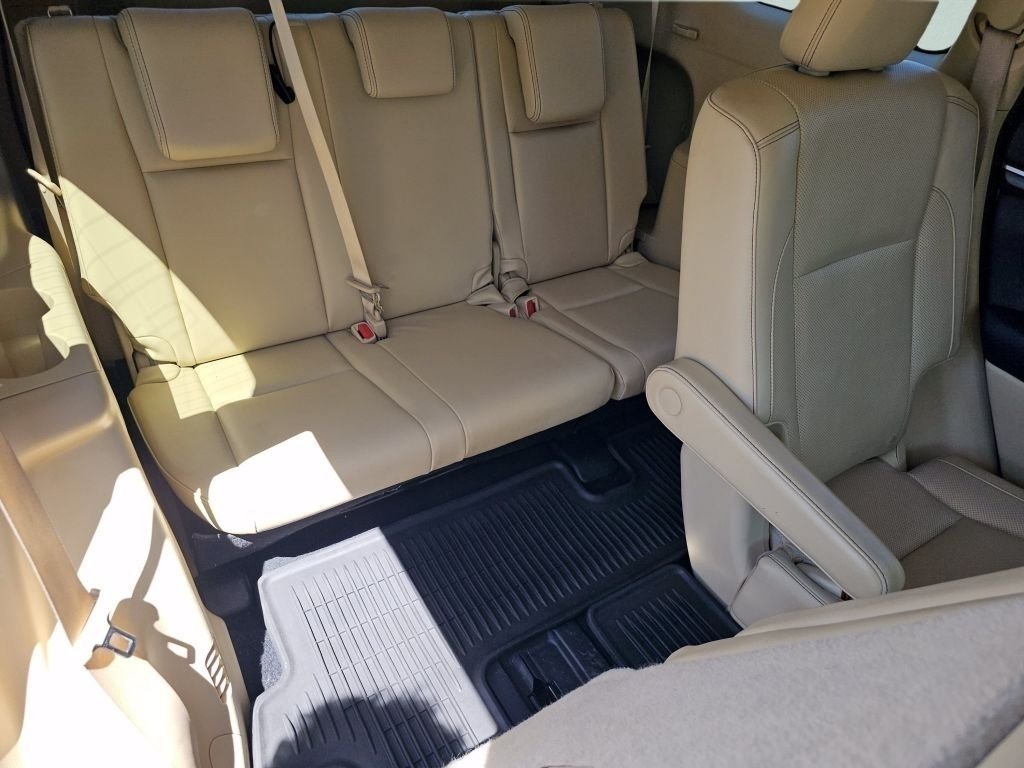 Used 2015 Mica Toyota Limited Platinum image 5