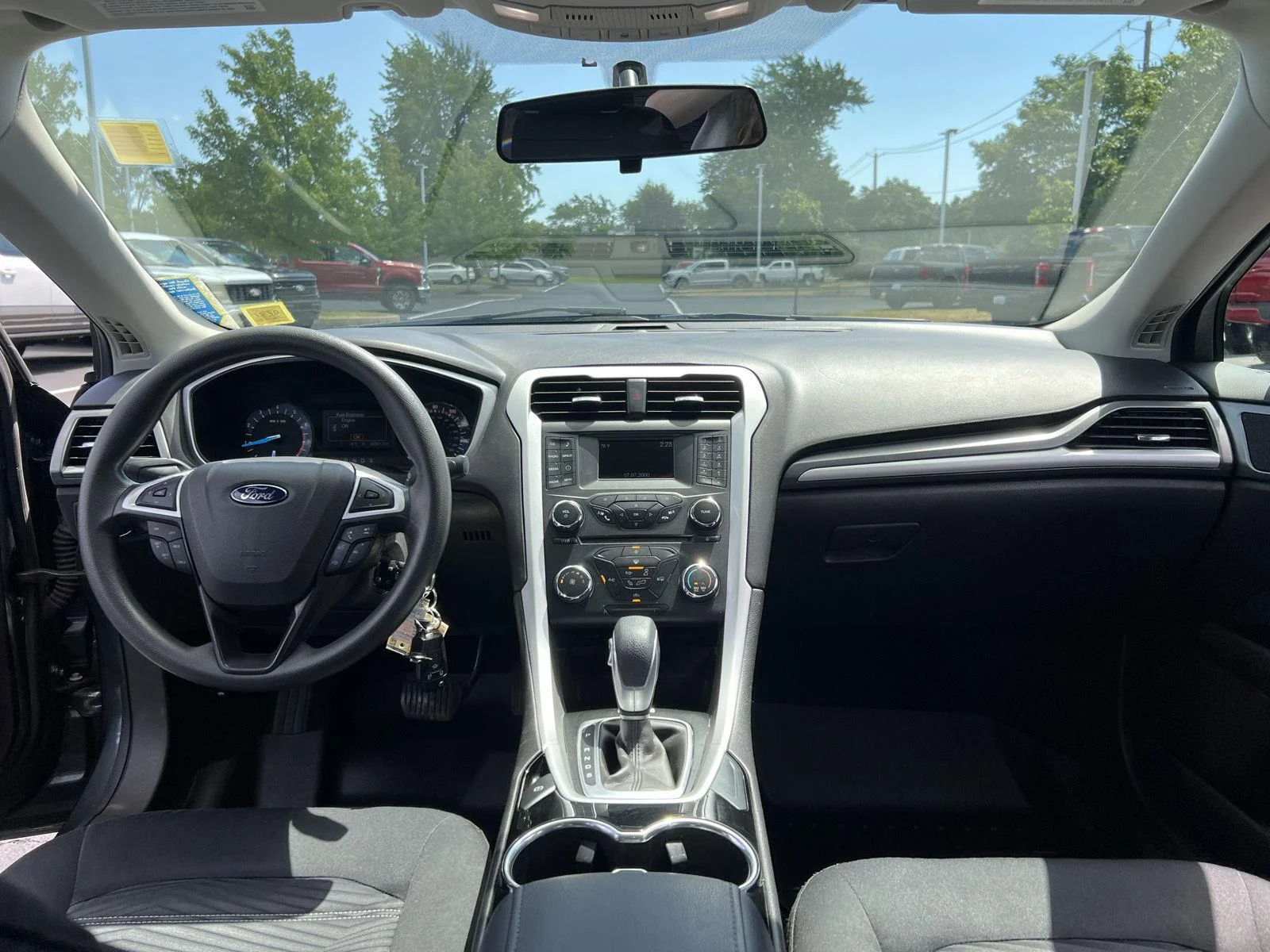 Used 2016 Guard Ford SE image 3