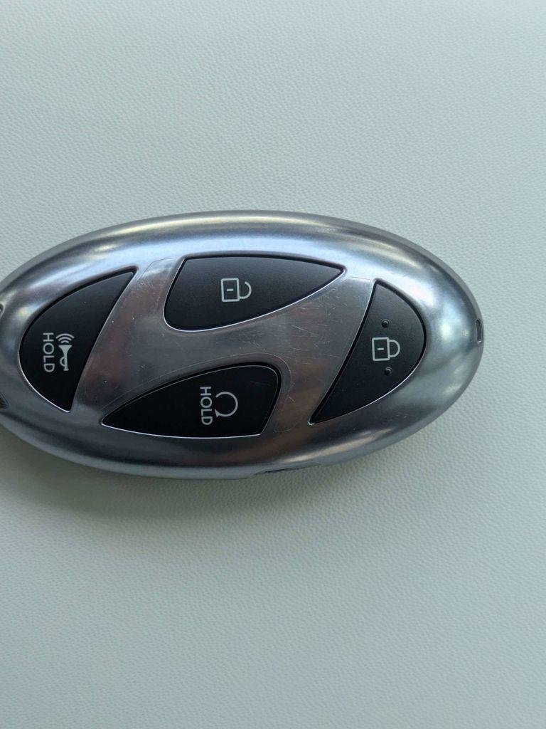 New 2026 Gray Hyundai SEL image 33