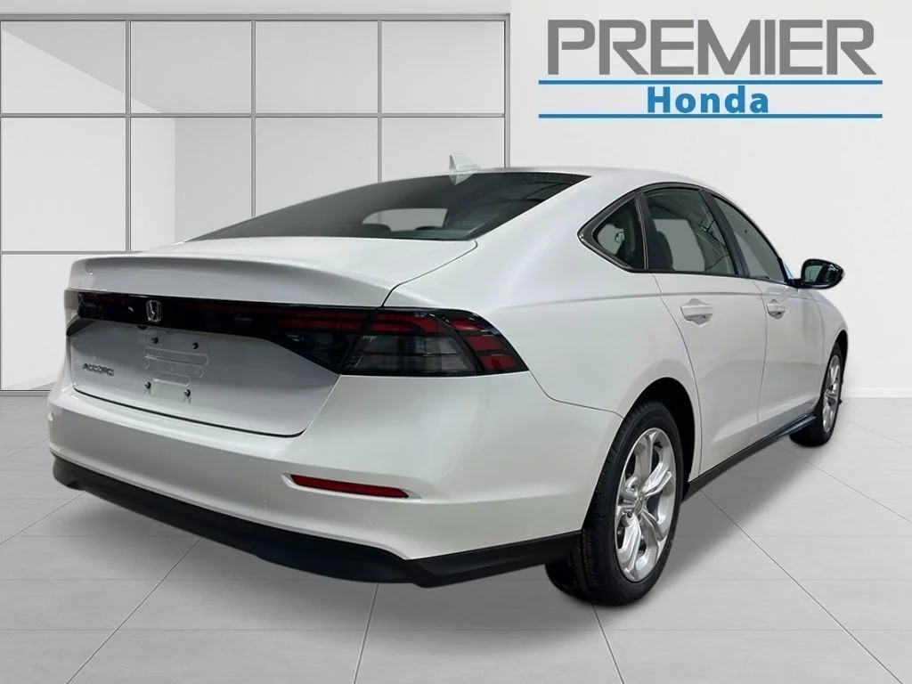 New 2026 Platinum White Honda LX image 6