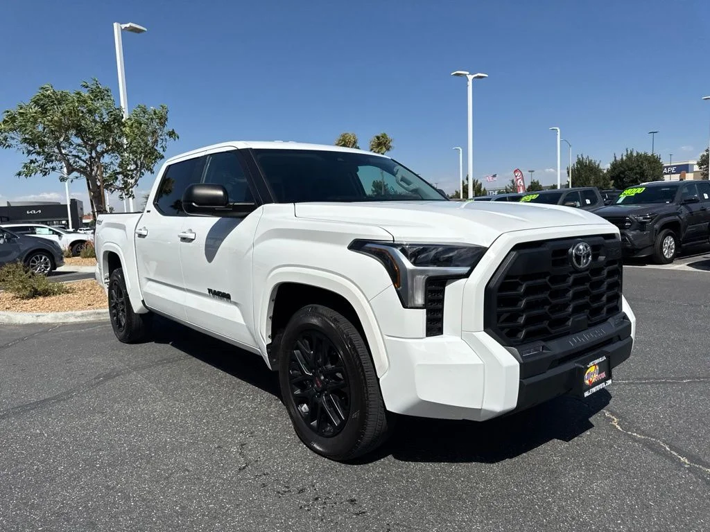 Used 2024 White Toyota SR5 image 4