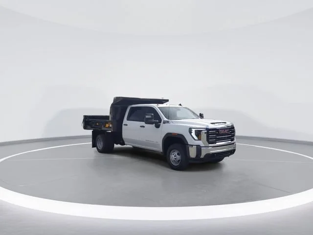 New 2025 Summit White GMC Pro image 2