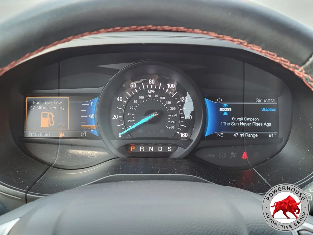 Used 2023 Gray Ford ST Line image 33