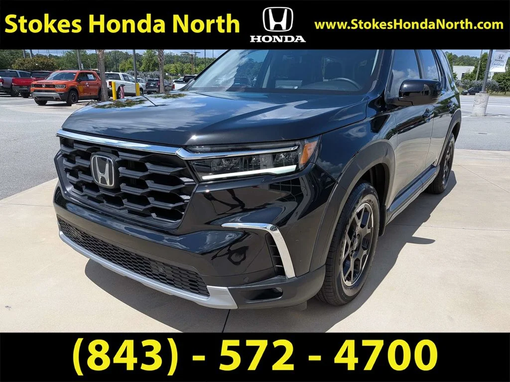 Certified Used 2025 Black Honda EX-L image 6
