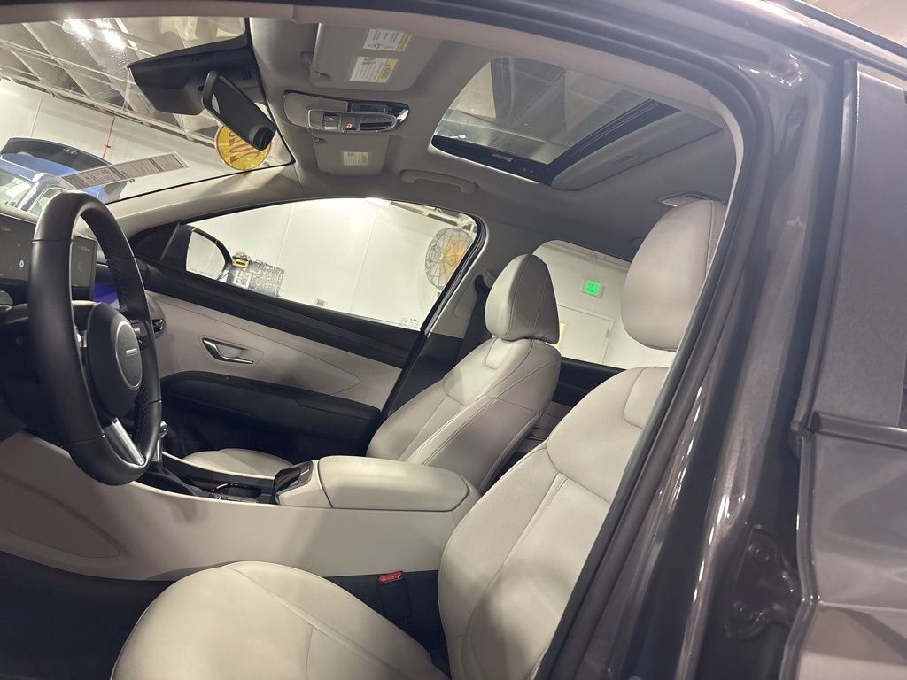Certified Used 2025 Gray Hyundai SEL Convenience image 26