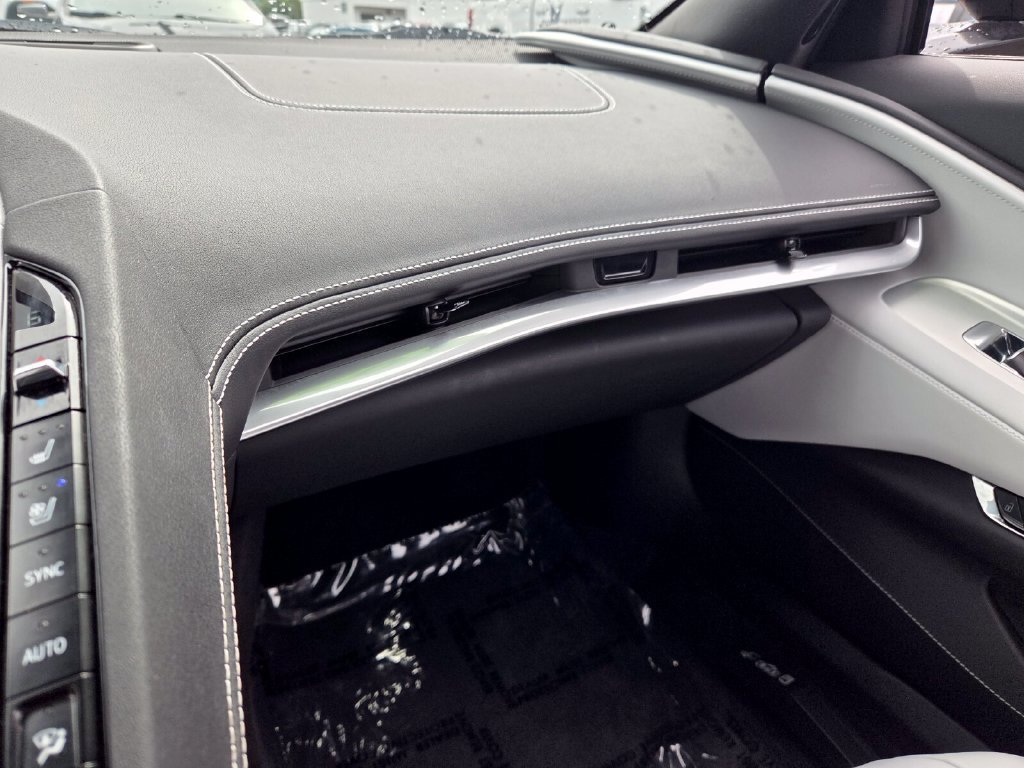 2025 Chevrolet Corvette 2LT - Photo 27