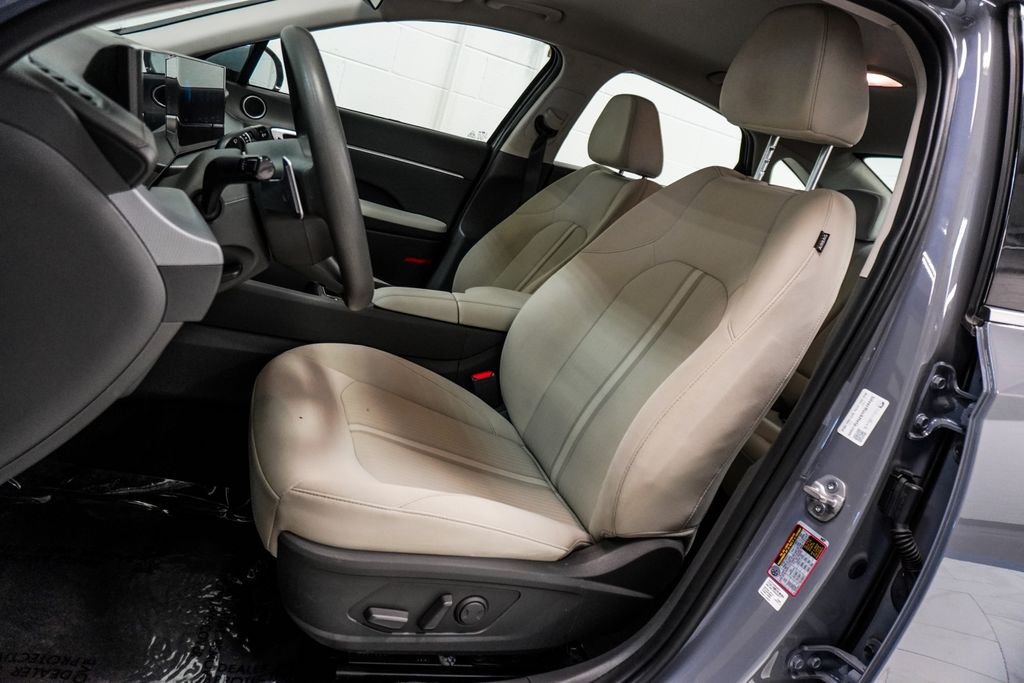 Used 2024 Blue Hyundai SEL image 6