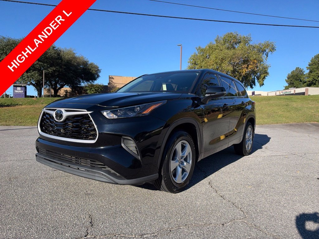 2022 Toyota Highlander L