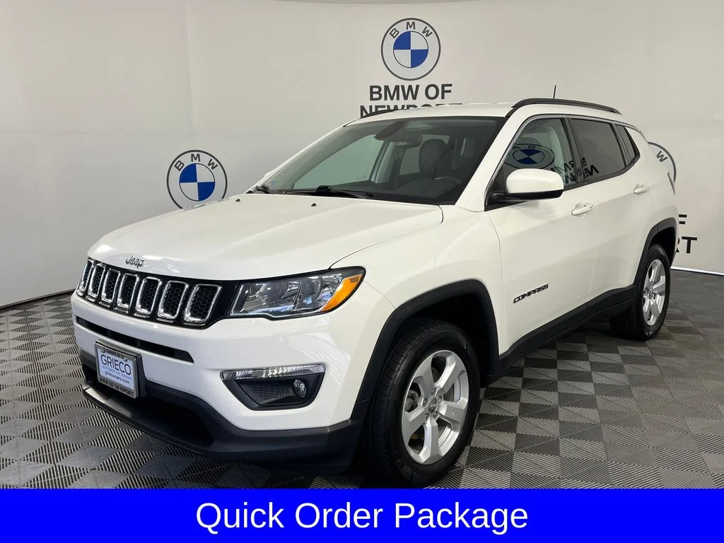Used 2020 White Jeep Latitude image 3