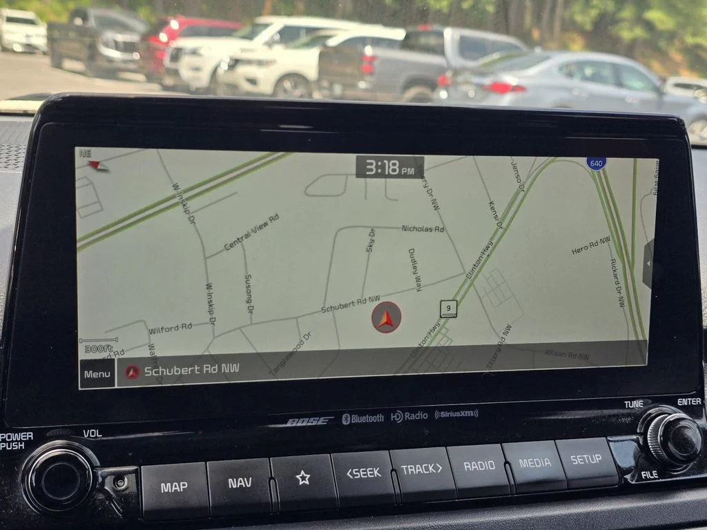 Used 2022 Snow White Pearl Kia SX image 18