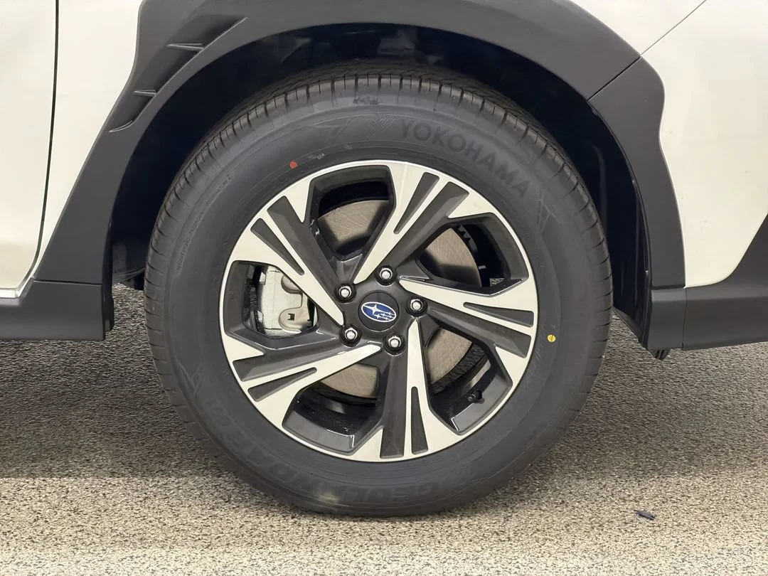 New 2026 Crystal White Pearl Subaru Premium image 10