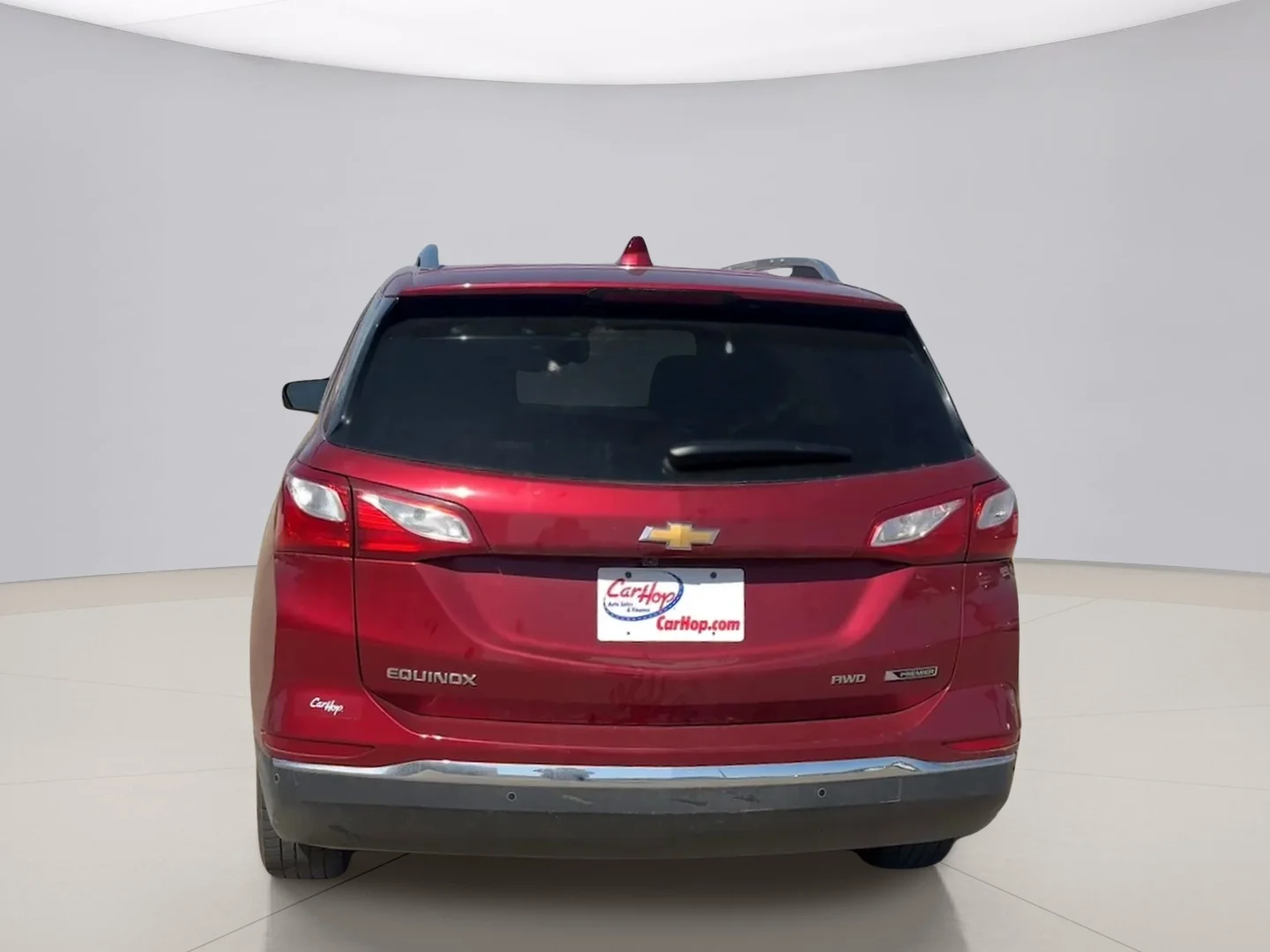 Used 2018 Red Chevrolet PREMIER image 4
